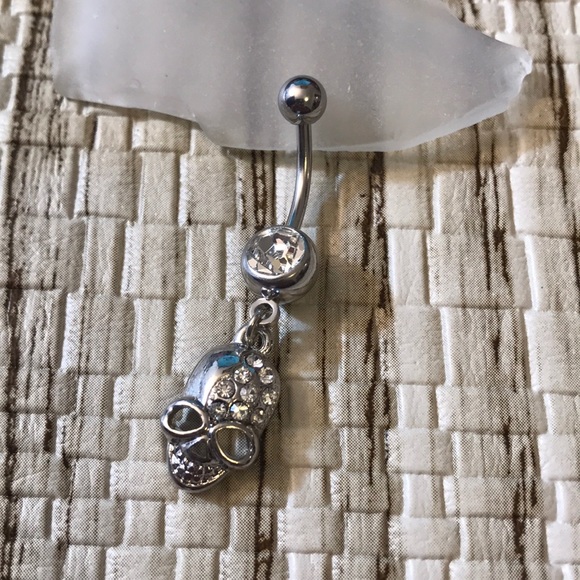 Jewelry - Skull gem dangle belly button ring